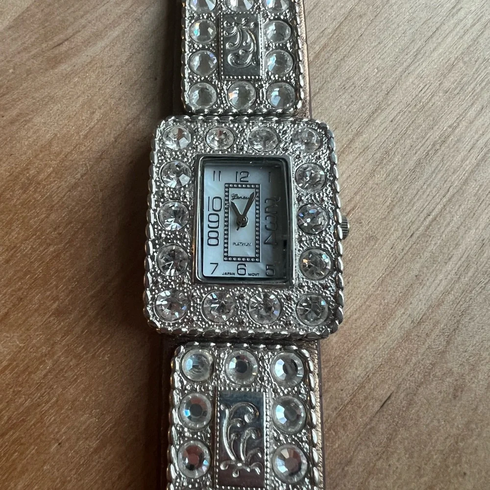 Geneva platinum ladies rhinestone rectangular fashion watch NEW BATTERY